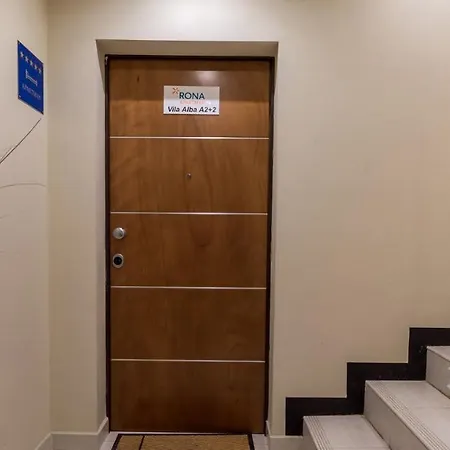 Rona Luxury Alba Apartment Icici
